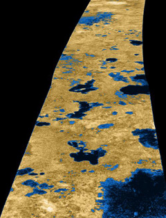 Laghi di metano o etano sul satellite Titano